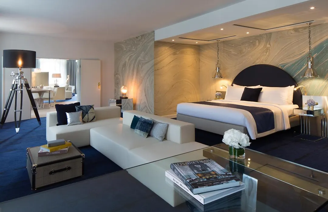 Renaissance Hamburg Hotel-1